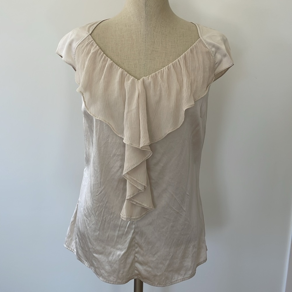 St. John silk cream sleeveless blouse size 6